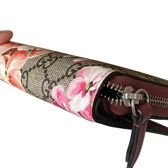 Gucci GG Supreme Floral Bloom Zip-Around Wallet EUC - Picture 7 of 17